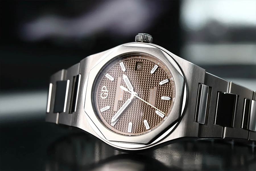 ساعت Girard Perregaux Laureato Steel Copper Dial