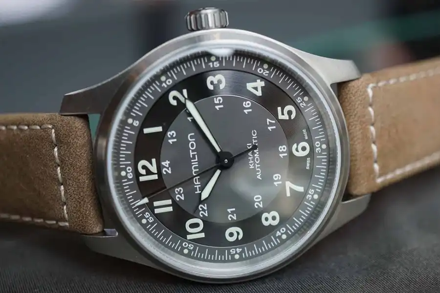 Hamilton Khaki Field Automatic، ساعتی با طراحی نظامی، کاربردی و مقرون‌به‌صرفه