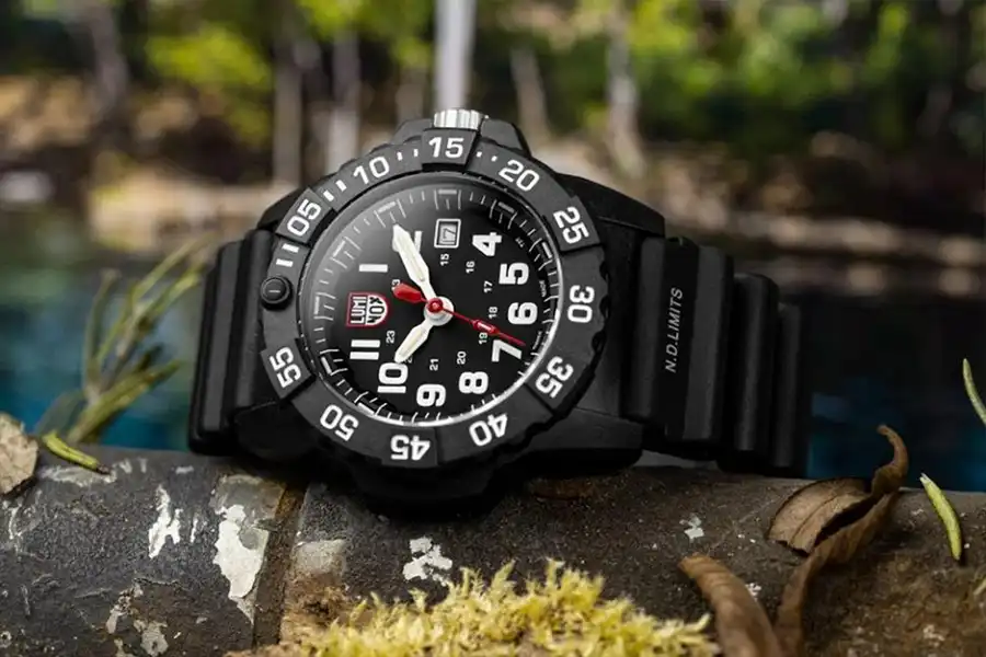 Navy Seal 3500 Series با طراحی خاص خود برای استفاده در شرایط سخت کوهنوردی، انتخابی ایدئال است.