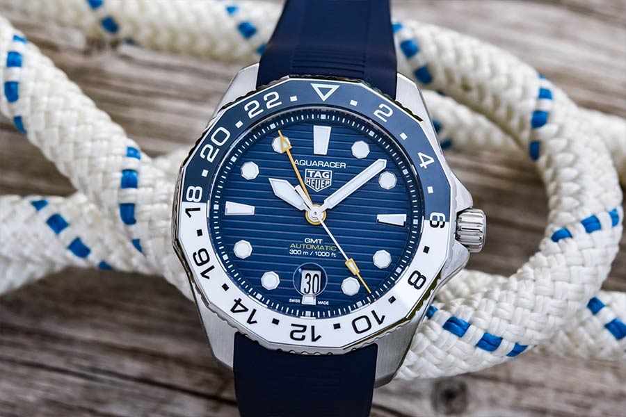 تگ هویر مدل Aquaracer