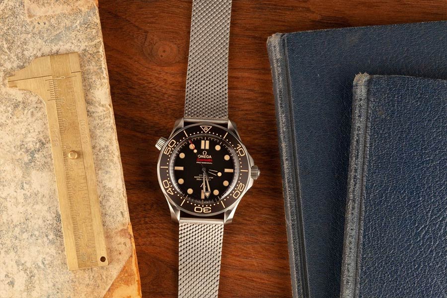 Omega Bond Seamaster Diver 300M